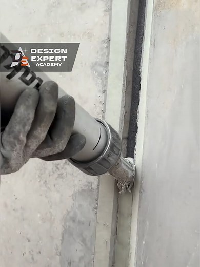 Sellador de poliuretano para juntas y grietas en muros: mejora el revoque y protege del agua 🧱💧🛡️ Aprende a sellar juntas y grietas en muros con sellador a base de poliuretano ✅ Aplicación más limpia y rápida, mejora el revoque de mortero y aumenta la protección contra humedad y el paso de oxígeno (ideal si hay acero) 🧱💧🔩🚫🌬️ #selladordepoliuretano #grietasenmuros #juntasdeconstruccion #revoquedemortero #proteccióncontrahumedad #Impermeabilizacion
