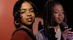 761K views · 34K reactions | Lauryn Hill gave ET a tour of her dorm room in 1993 while chatting about her breakout role in 'Sister Act 2.' As the then-18-year-old attended Columbia University, Lauryn opened up in this rare interview about balancing schoolwork with her acting and music ambitions. | Entertainment Tonight | Facebook