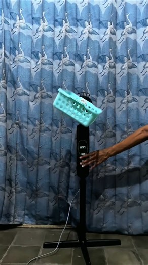 ceiling fan falling down funny video.ceiling fans with special effects.ceiling fan videos with music