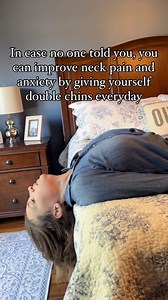Reduce that 2nd chin (and anxiety) Most of us spend the day hunched over our phones or computers. This will lead to “tech neck” or forward head posture, discomfort and anxiety! Performing this exercise helps tone your vagus nerve (improving your response to stress), can decrease anxiety and neck pain, and improve the appearance of double chin! Do in sets of 10 twice a day! Comment “tiny” and I’ll send you my list of tiny mindful habits to help your anxiety! For binge worthy content about wellnes