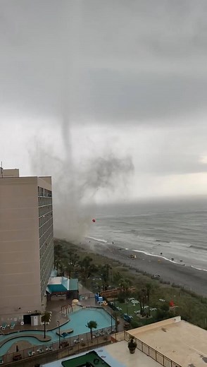 Another awesome video showing the waterspout turned tornado this afternoon in Myrtle Beach, South Carolina. You can see umbrellas and chairs flying around, but good news is no injuries reported. 🌪 Video by Ashley Faircloth | Kaitlin Wright Meteorologist