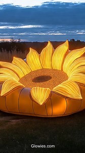 122K views · 939 reactions | This big inflatable lounger is shaped like a sunflower with bright yellow petals. You can lay on it and feel comfy like you’re resting on a giant flower. It’s perfect for the pool or just relaxing outside.When it gets dark, the LED lights inside start to glow. The sunflower lights up and looks so cool at night. It makes relaxing even more fun and special! | Glow Lockets by Monique Lula | Facebook