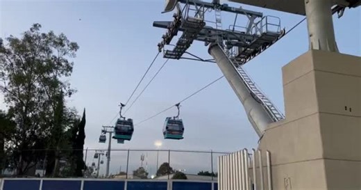 VIDEO: Reinicia operaciones la línea 2 del Cablebús