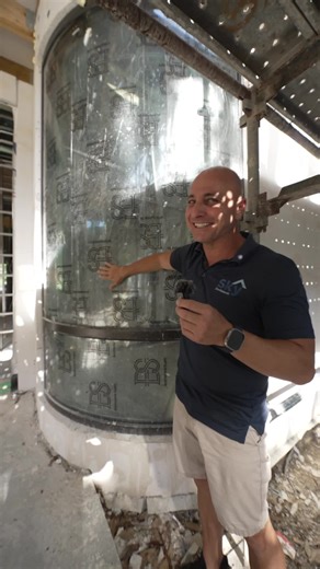 Elevating Design: Curves and Quality in Glass Features