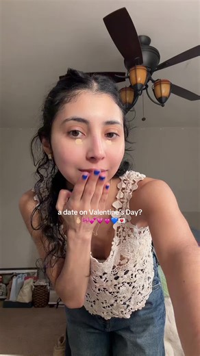 Valentine's Day Date Ideas: First Date Outfits & More