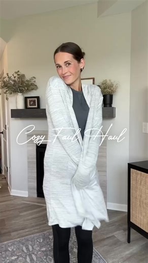 7.8K views · 22 reactions | Cold weather is knocking at our doors! The answer? All the cozy clothes 32° has to offer. Kelsee is wearing size Small. #32onyou #cozyhaul | 32 Degrees | Facebook