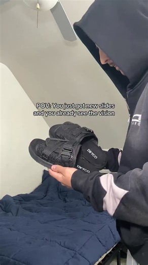 DracoSlides | Most Comfortable Slides on Instagram: "Superstar Dracoslides just dropped. We are down to our last pairs so be URGENT!"