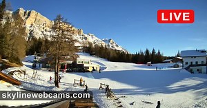 实况摄像头 巴迪亚 - 圣十字教堂 | SkylineWebcams