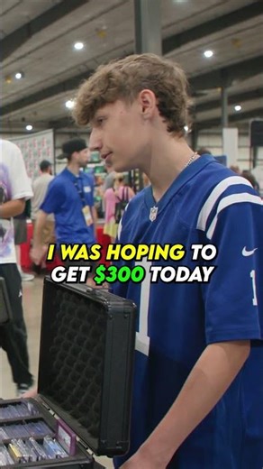 Buying a Garrett Wilson Flawless Patch Auto #/10 At a Card Show 🏈 #shorts