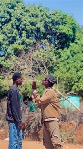 asxabey iso falawo gare waxan ku sii soc da 10k @daroodkanool10 @Bamse_Official✪💚🤍 @Fadxi__Commedian/^^,,🇹🇷🇹🇷