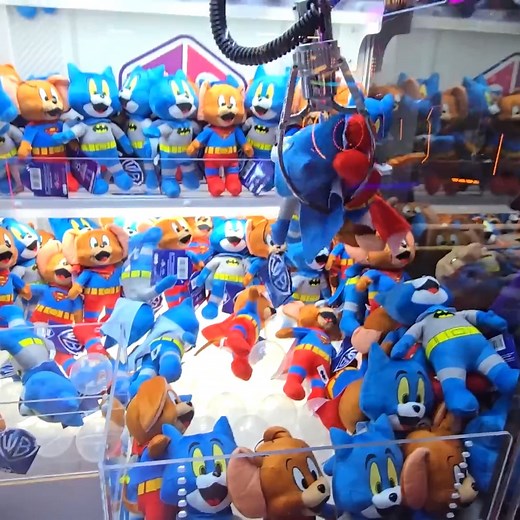 Exploring TILTED 10 Arcade in Louisville, Kentucky! | Plush Time Wins