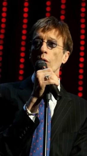 Robin Gibb passes away 💔🎤✨ The day a Bee Gees voice was silenced.