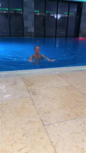 Batgirl Cosplay: A Creative Transformation