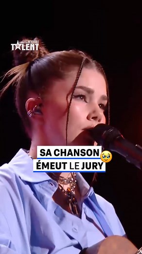 Cette chanteuse livre une composition personnelle au jury, très touché par ce moment La France a un incroyable talent, tous les mardis à 21:10, sur M6 et en streaming sur M6 | La France a un incroyable talent