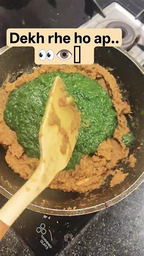 dekh rhe ho ap #trending #realkitchen #kitchen #comedy #food #ytshorts #hangry #comedy #foodlover