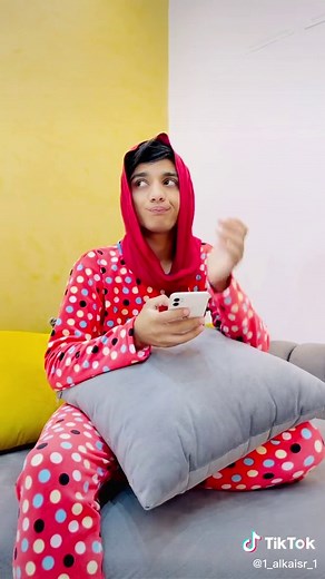 القيصر وأمه: لحظات كوميدية مضحكة