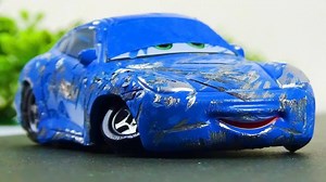 Sally Carrera Crash & Repair! Disney Cars Toys Stop Motion AnimationHello! I am Ladybird TV(tentoumusiterebi).This story is a story that Sally meets an accident. Smokey will repair Sally Carrera, who has become tattered. Please Subscribe⇒ google ⇒ #tentoumusiterebi,#ladybirdTV,#おもちゃ,#crash,#lightningmcqueen,#stop motion,#stopmotionanimation | Ladybird TV