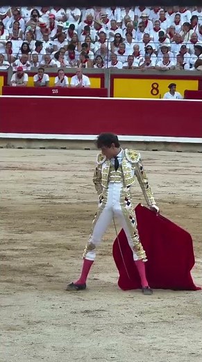 SAN FERMÍN 2025 -5ta de feria | Roca Rey en el 5to toro de la tarde en plaza de Pamplona -09/07/25