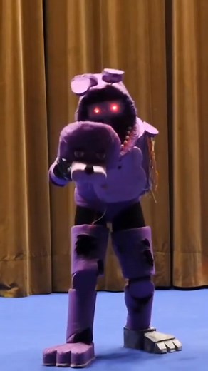 Bonnie Cosplay Competition | Five Nights at Freddy's (FNAF)