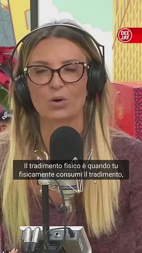 Cos'è il tradimento emotivo? Risposte dalla psicoterapeuta Ombretta Cecchini