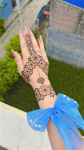 mehndi design simple back hand