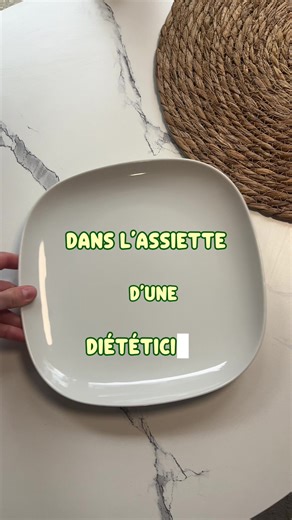 Détails de la journée ⬇️ PETIT-DÉJEUNER: 🍫Bowlcake gourmand chocolat noir/purée de cacahuètes 🫚Shot de gingembre DÉJEUNER : 🍴Tortellinis ricotta/épinards 🍅Tomates cerises 🍗Blancs de poulet au curry 🥥Yaourt végétal coco COLLATION : 🍓Smoothie fruits rouges/ fruits exotiques/ lait d’avoine 🍞Pain complet 💚Crème protéinée pistache DÎNER : 🧀Gratin de pâtes : saumon/ mozza ➡️Recette dispo sur mon profil ————————————— RETROUVEZ TOUTES MES MEILLEURES RECETTES DANS MON EBOOK RECETTES ———————————