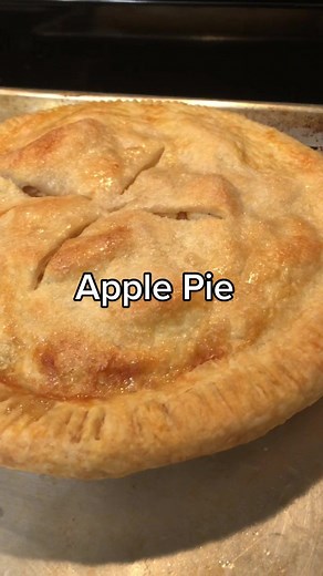 Homemade Apple Pie Recipe with Honey Crisp Apples
