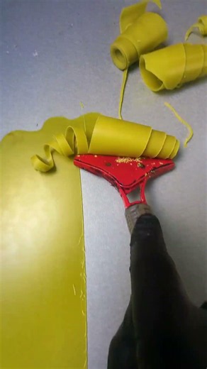 The colorful layers of dripping wax create stunning, organic patterns! #candlemaking#peeling​ #asmr​