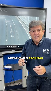 1.8K views · 1.8K reactions |  ¿Sabes cómo usar correctamente los carriles fuera de poblado? Te explicamos cómo elegir el carril adecuado para una conducción segura y sin riesgos en carretera abierta. #conducciónsegura #carriles #autoescuelamerinero | José Blas Merinero Rodriguez | Facebook