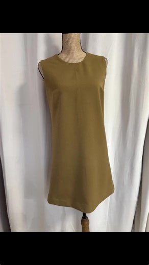 Confection d’une robe sans patron, ni modèle pour une cliente. Robe simple avec cintrage dans le dos🧵🪡 #robe #simple #lacouturedoceane #faitmain