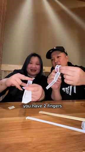 DIY: Making Chopstick Holders with Paper Wrapper