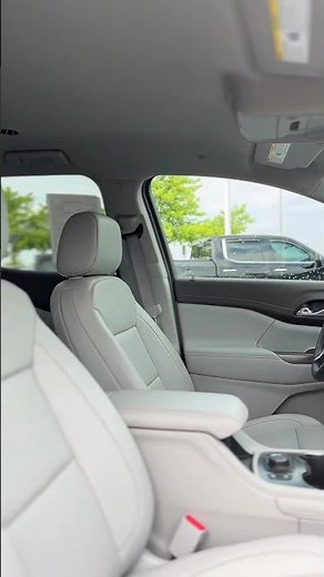 GM10701 - 2023 GMC Acadia