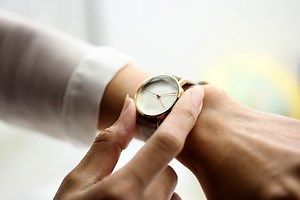 11h11, 22h22, que sont les heures miroir et que signifient-elles pour vous ? - Psychologies.com