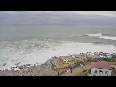 Hurricane Erin kicks up surf along Rhode Island coast