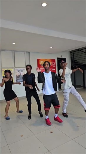 10k fast fast🔥🔥 #amapiano #amapiano #amapianotv #dance #afda #viral #amapianodance #trending #dancer