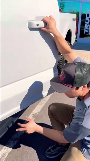 Ford F250 Power Steps: AMP Research Electric Running Boards
