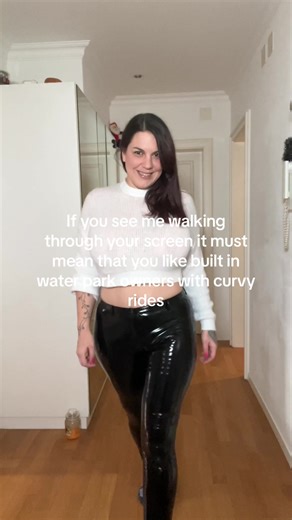 lolasplashqueen (@lolasplashqueen)’s videos with Here Comes the Hotstepper - Ini Kamoze