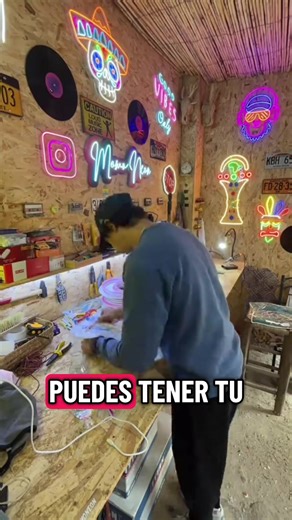 🔥 ¡APRENDE A CREAR LETREROS DE NEON FLEX DESDE CERO! 💡 ¿Quieres ganar dinero extra o emprender con un negocio LUCRATIVO? 🌟 Con mi curso