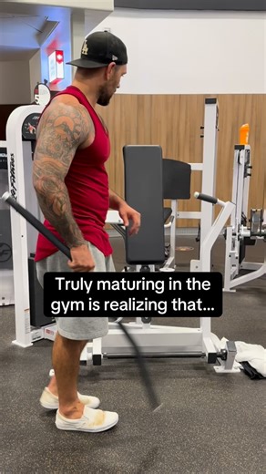The reason why you aren’t seeing the progress you should is because you’re “eating healthy” “Eating healthy” and “eating for results” are two completely different things. Now it makes sense that eating clean or healthy pairs up well if you’re wanting to get leaner and stronger so you spend time in the gym working out, lift weights, do some cardio so it makes sense to do this. You were raised to believe you need to eat less and do more to lose weight and have a body that looks healthy and strong.