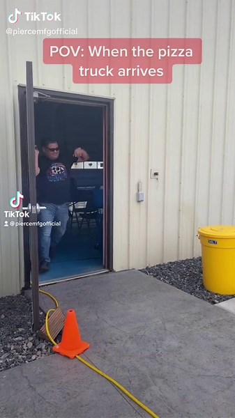 ✨The Pierce Experience✨ #pizza #firefighter #firetok #firetruck #jacksparrow #jacksparrowrun #piratesofthecaribbean #customerexperience #run #funny
