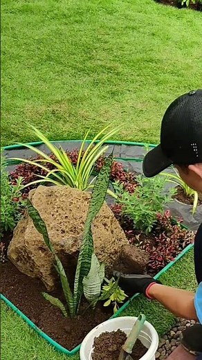 Huge Rock on Garden Landscape Design #garden #landscapedesignideas #landscapestyles