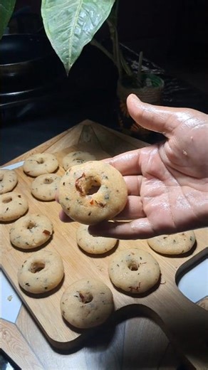 Delicious Rava Medu Vada in 10 Minutes Instant Suii Vada Recipe #shorts