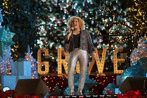 Darlene Love's 'Christmas (Baby Please Come Home)' Came off Shelves After a National Tragedy and Took Years to Become a Classic