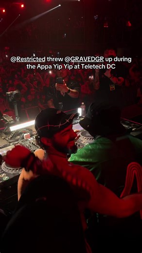 @Restricted tossed @GRAVEDGR in the air last night during the Appa Yip Yip at @Teletechuk / @Echostage 🔥 #edm #rave #raves #techno #festival