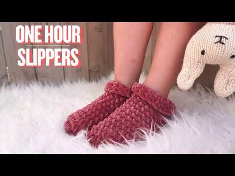 CROCHET SLIPPERS in Under 1 Hour! (Super Easy Velvet Socks)
