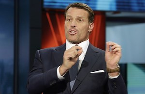 30 burned during Tony Robbins 'conquer your fears' fire walk