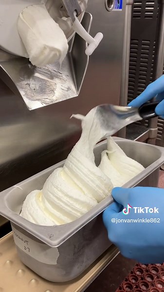 Delicious Coconut Gelato for a Satisfying Treat