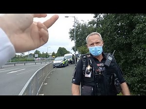 Middle finger required for this angry cop in Plymouth