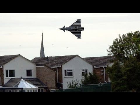 Duxford Airshow Thrills: RAF Typhoon Screaming Low Passes