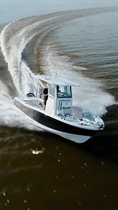 Introducing the all-new 242 HB | The all-new Blackfin 242 Hybrid Bay Boat is designed to deliver the perfect balance of offshore performance and inshore versatility. With a spacious layout, ample storage, and fishing-focused amenities, the 242HB is equipped for any adventure—whether cruising coastal waters, navigating shallow flats, or heading offshore. Locate a dealer near you for more information. Link in bio! | Blackfin Boats